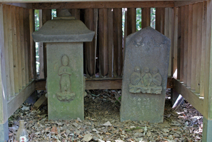 細田山庚申塔