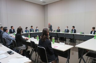 総会の様子