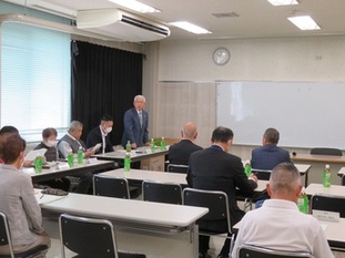 総会の様子