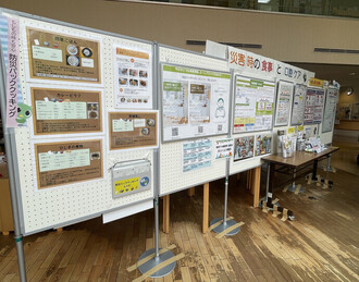 総合センターパネル展示の様子