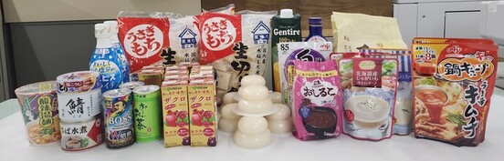 寄付された食品の写真