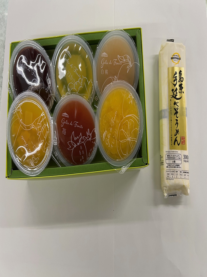 寄付された食品の写真（市役所分）