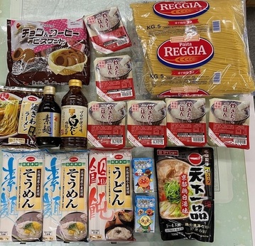寄付された食品の写真
